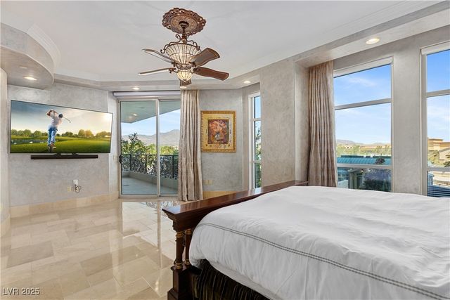 9101 Alta Drive 202, Las Vegas, NV 89145