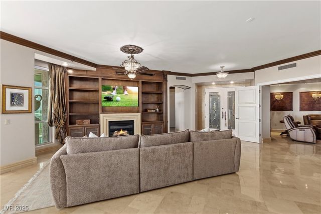 9101 Alta Drive 202, Las Vegas, NV 89145