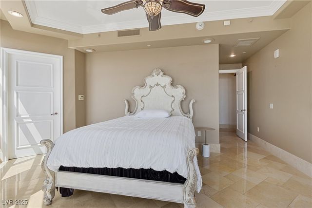 9101 Alta Drive 202, Las Vegas, NV 89145