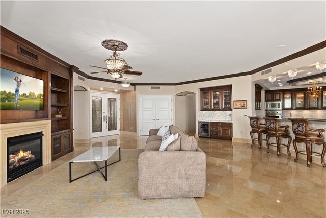 9101 Alta Drive 202, Las Vegas, NV 89145