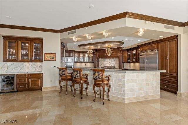 9101 Alta Drive 202, Las Vegas, NV 89145