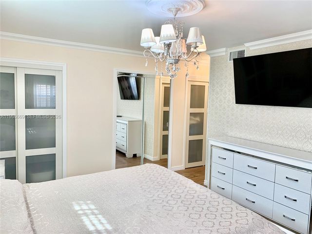 619 NE 14th Ave 301, Hallandale Beach, FL 33009