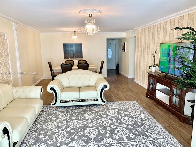 619 NE 14th Ave 301, Hallandale Beach, FL 33009