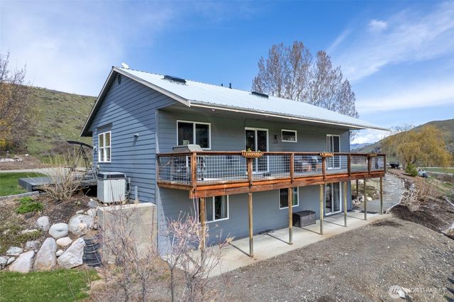 2081 Highway 153, Carlton, WA 98814
