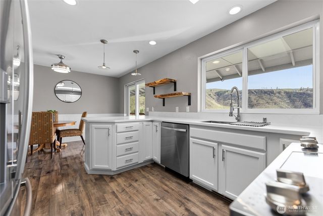 2081 Highway 153, Carlton, WA 98814