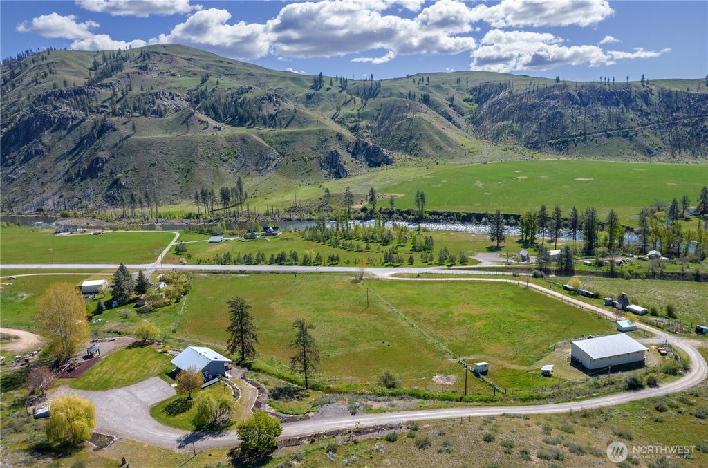 2081 Highway 153, Carlton, WA 98814