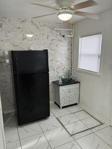 14622 Wabash Avenue, Dolton, IL 60419