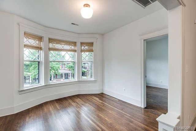 7918 E Lafayette Street 4, Detroit, MI 48214