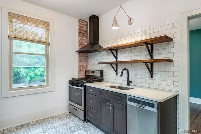 7918 E Lafayette Street 4, Detroit, MI 48214
