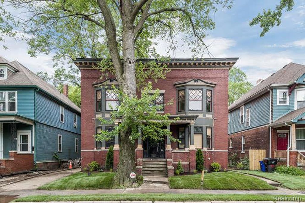 7918 E Lafayette Street 4, Detroit, MI 48214