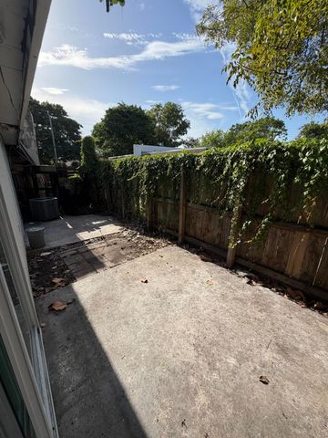 1303 NW 8TH Avenue, Fort Lauderdale, FL 33311