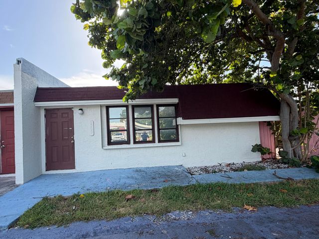 1303 NW 8TH Avenue, Fort Lauderdale, FL 33311