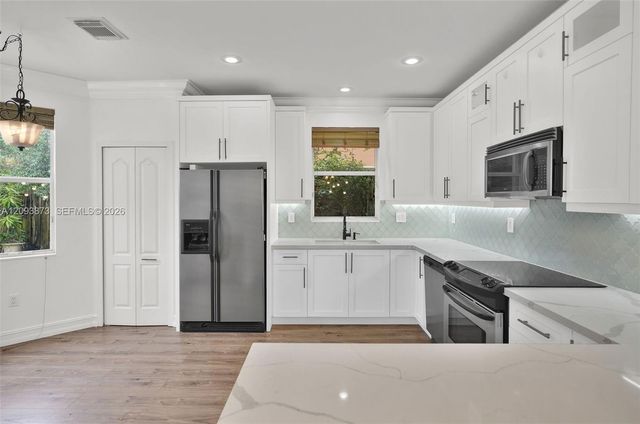 6051 SW 164th Court, Miami, FL 33193