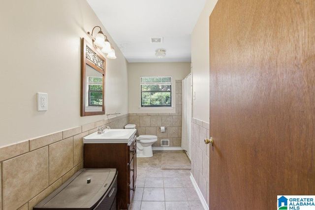 1444 MATT LEONARD DRIVE SW, Birmingham, AL 35211