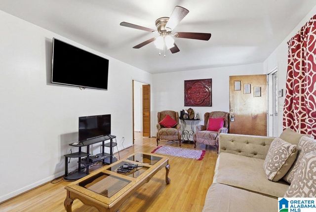 1444 MATT LEONARD DRIVE SW, Birmingham, AL 35211