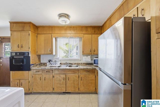 1444 MATT LEONARD DRIVE SW, Birmingham, AL 35211