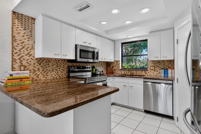 1835 SERPENTINE DRIVE S, St Petersburg, FL 33712