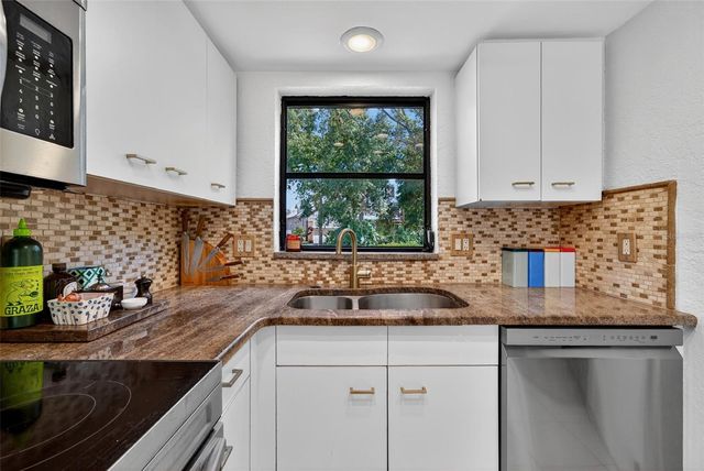 1835 SERPENTINE DRIVE S, St Petersburg, FL 33712