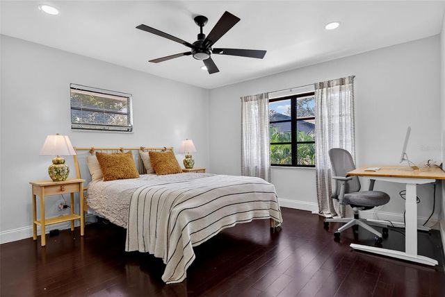 1835 SERPENTINE DRIVE S, St Petersburg, FL 33712