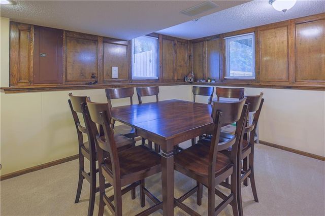 953 Yancey Street, Liberty, MO 64068