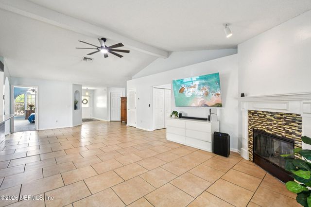 2482 GLOW WOOD Court, Middleburg, FL 32068