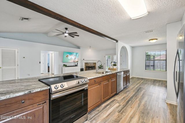 2482 GLOW WOOD Court, Middleburg, FL 32068