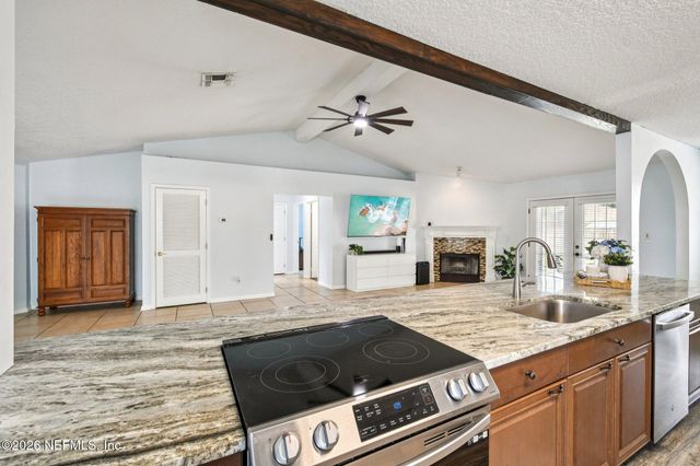 2482 GLOW WOOD Court, Middleburg, FL 32068