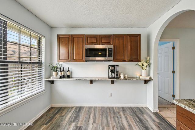 2482 GLOW WOOD Court, Middleburg, FL 32068