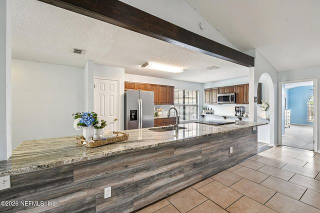 2482 GLOW WOOD Court, Middleburg, FL 32068