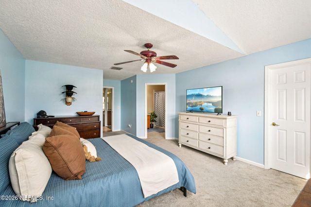 2482 GLOW WOOD Court, Middleburg, FL 32068