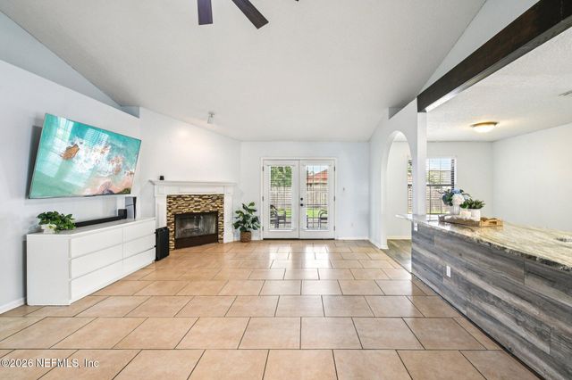 2482 GLOW WOOD Court, Middleburg, FL 32068