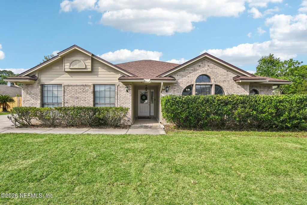 2482 GLOW WOOD Court, Middleburg, FL 32068