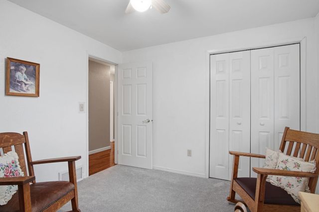 11607 N Cheyenne Rd, Mead, WA 99021