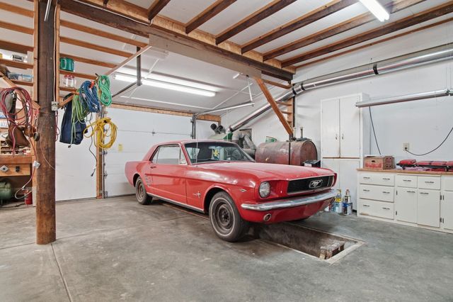 11607 N Cheyenne Rd, Mead, WA 99021