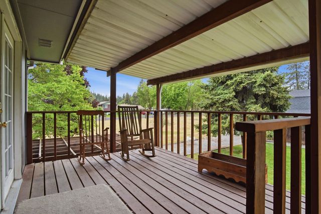 11607 N Cheyenne Rd, Mead, WA 99021