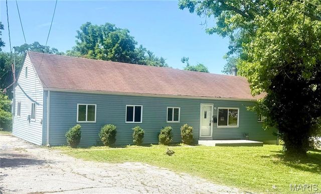 456 Bluff Drive, Riverview, MO 63137
