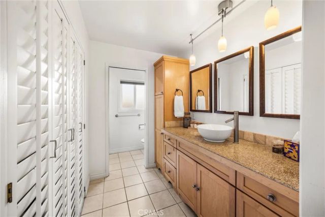 1523 Columbine Way, Upland, CA 91786