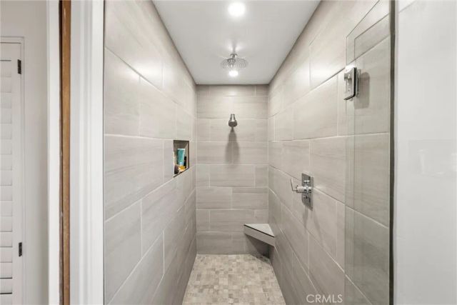 1523 Columbine Way, Upland, CA 91786