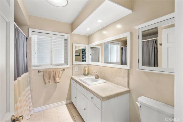 1523 Columbine Way, Upland, CA 91786