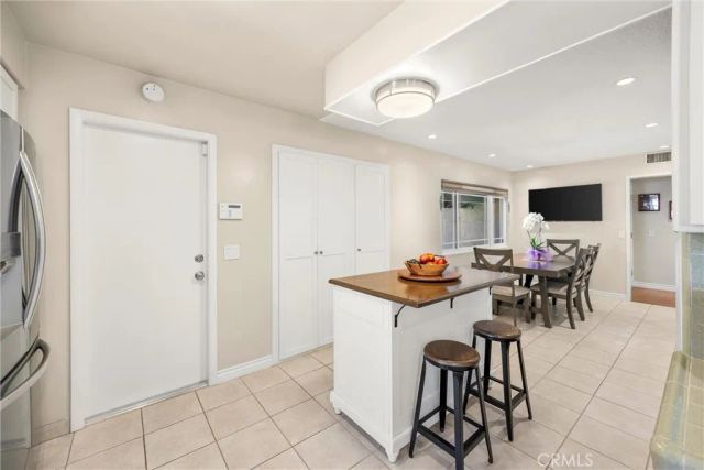 1523 Columbine Way, Upland, CA 91786