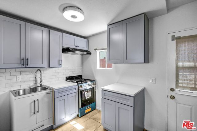 13110 Pinney Street, Pacoima (los Angeles), CA 91331