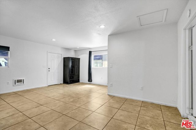 13110 Pinney Street, Pacoima (los Angeles), CA 91331