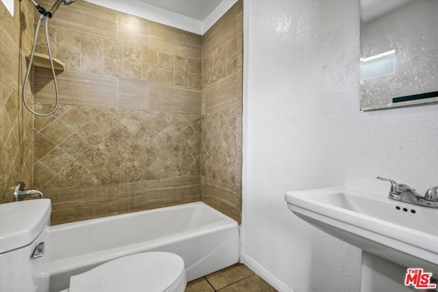 13110 Pinney Street, Pacoima (los Angeles), CA 91331