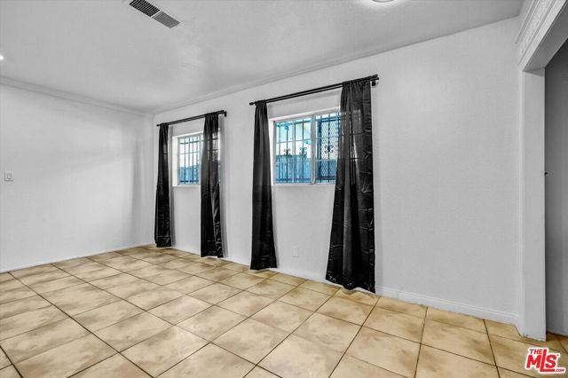 13110 Pinney Street, Pacoima (los Angeles), CA 91331