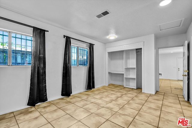 13110 Pinney Street, Pacoima (los Angeles), CA 91331