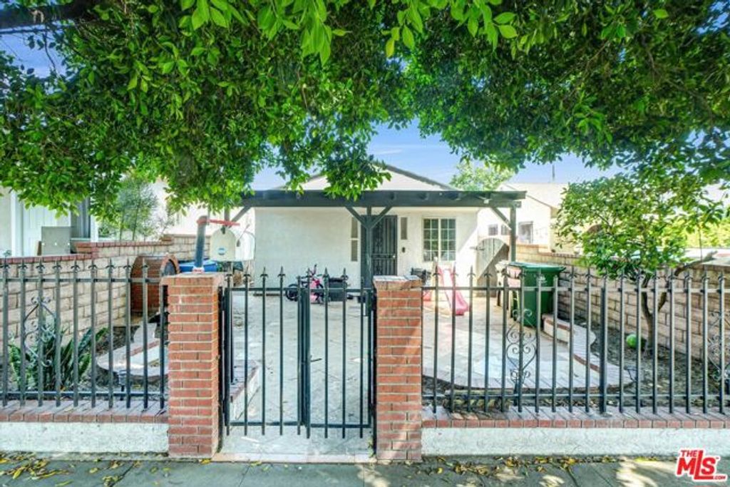 13110 Pinney Street, Pacoima (los Angeles), CA 91331