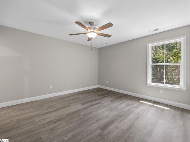 1075 E Prince Road, Landrum, SC 29356