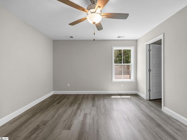 1075 E Prince Road, Landrum, SC 29356