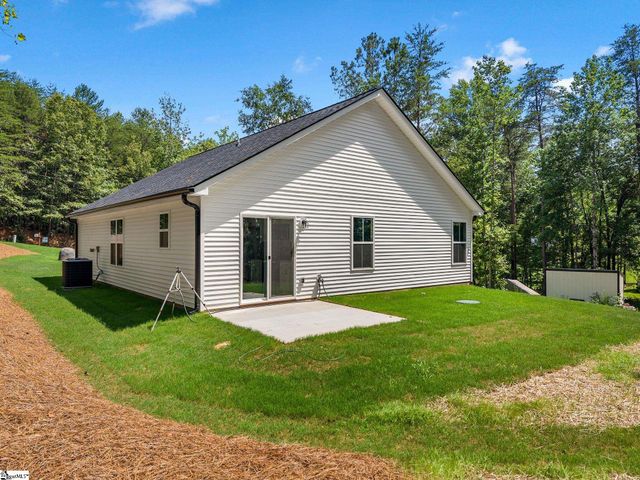1075 E Prince Road, Landrum, SC 29356