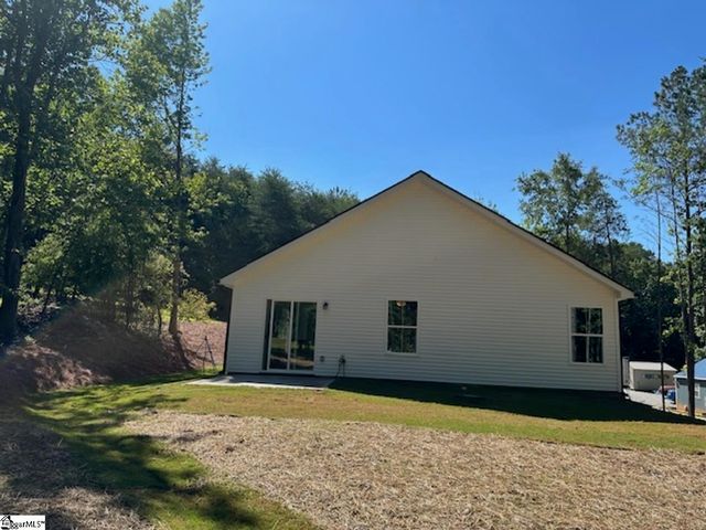 1075 E Prince Road, Landrum, SC 29356
